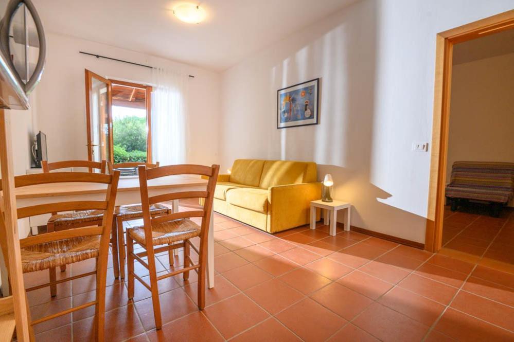 Ghiacci Vecchi Residence Venturina Terme Exterior foto