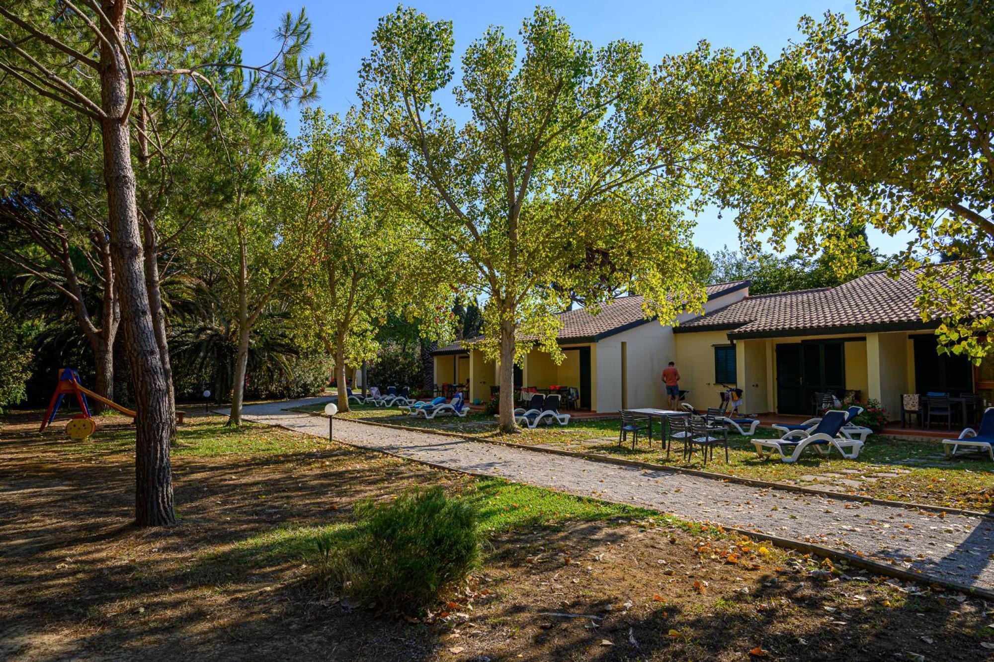 Ghiacci Vecchi Residence Venturina Terme Exterior foto