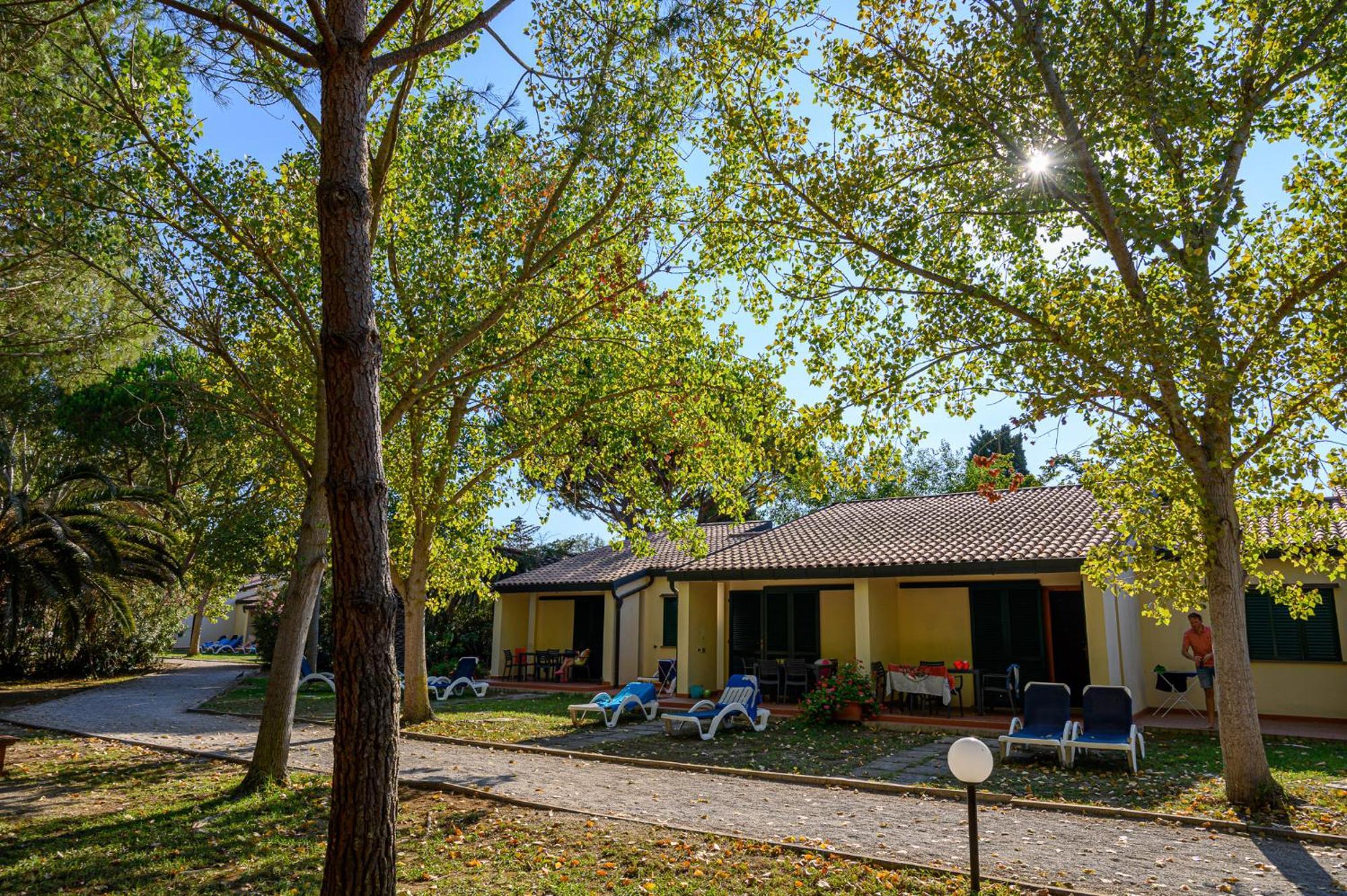 Ghiacci Vecchi Residence Venturina Terme Exterior foto