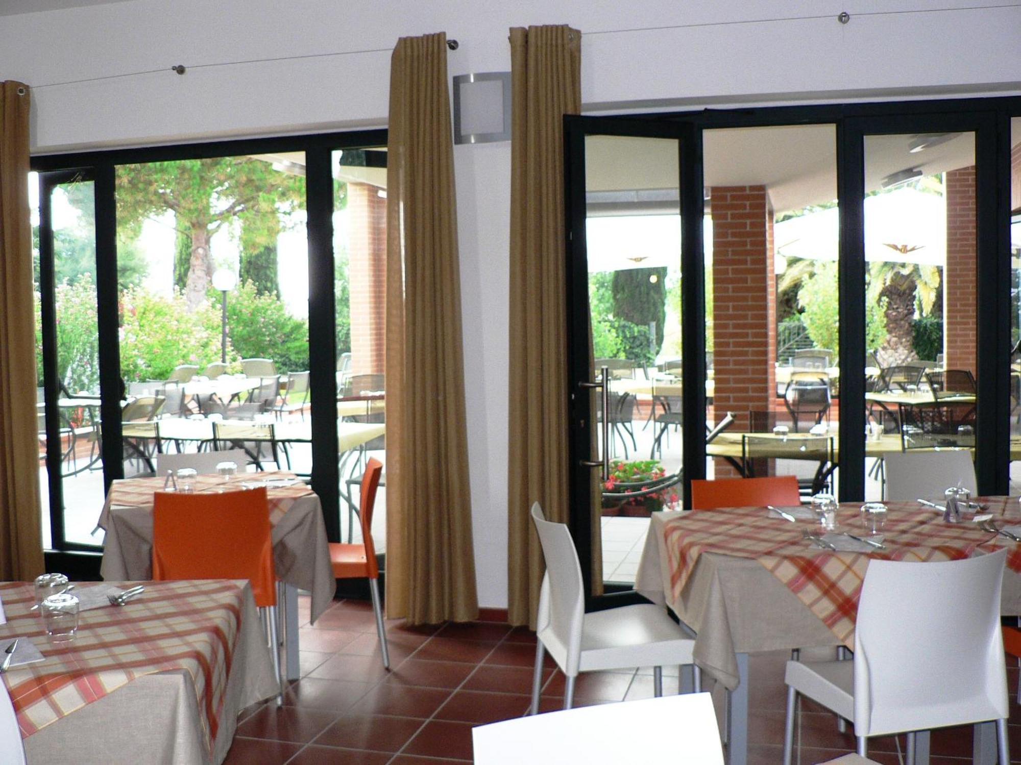 Ghiacci Vecchi Residence Venturina Terme Exterior foto